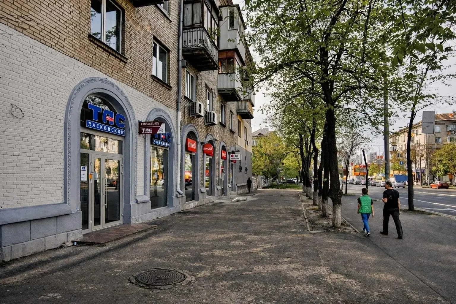 Сдам помещение свободного назначения Київ, Будівельників вул. 2