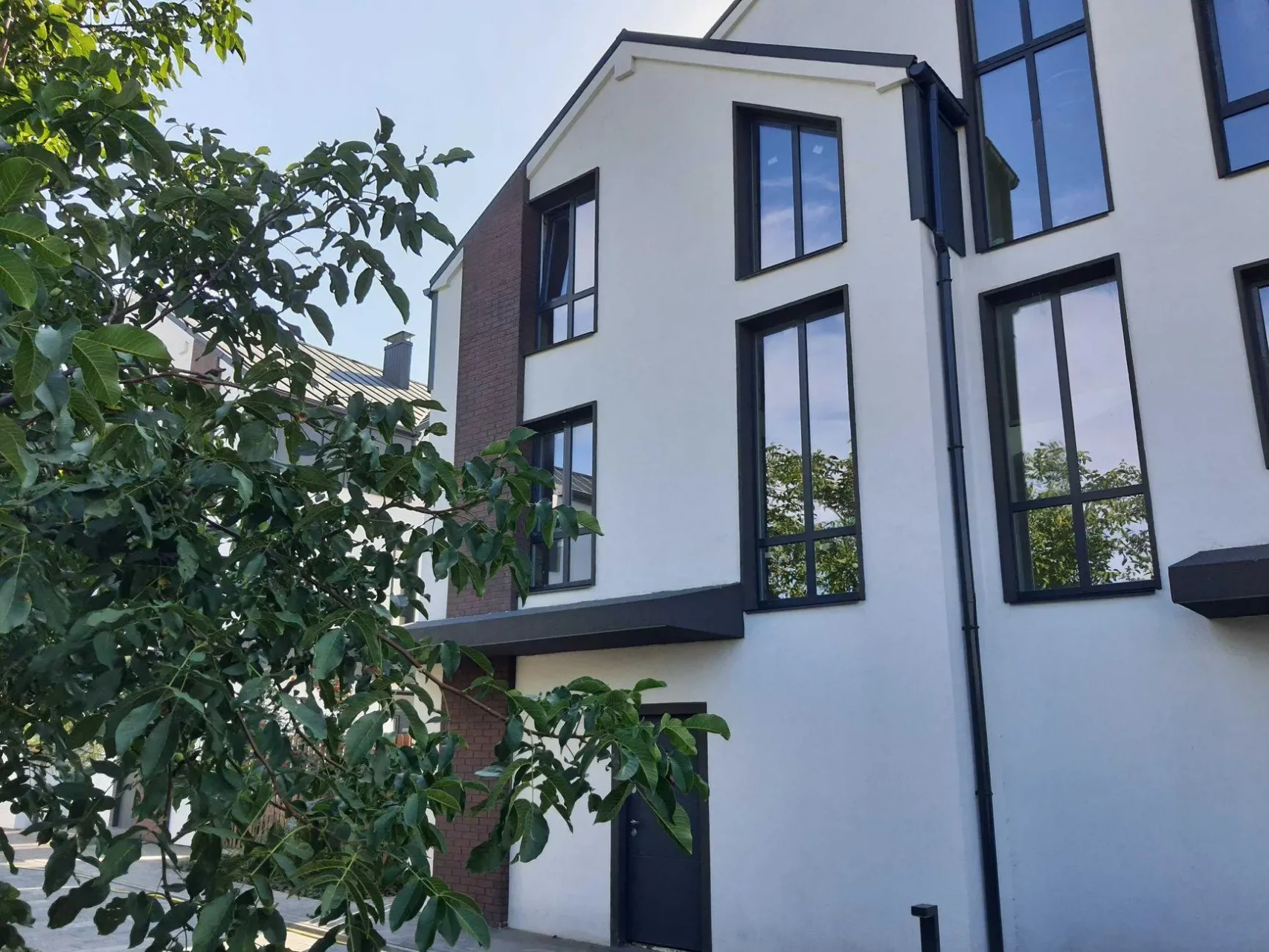 Продаж таунхауса в Києві Жуляни Солом’янський район дом 4