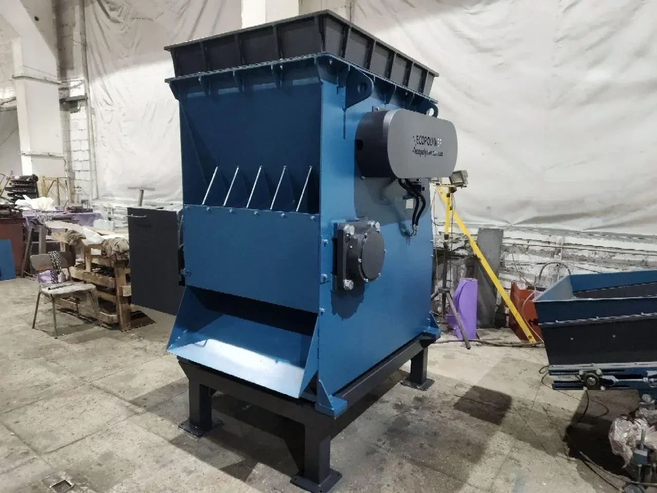 Дробилка для дерева Shark ES 10.2 3