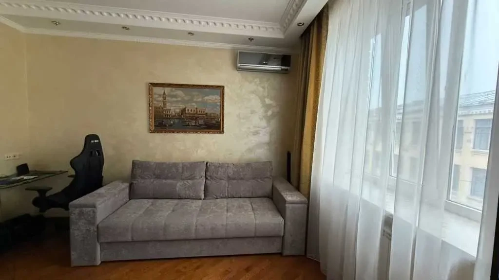 2-к квартира Київ, Печерський, Євгена Гуцала 5