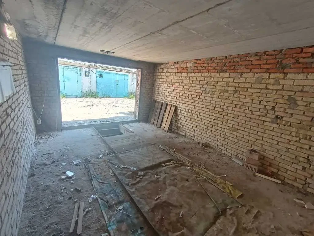 окремий гараж Київ, Деснянський, Пухівська 2 5