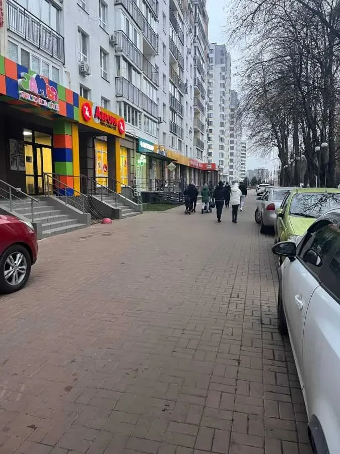 торгові площі Бучанський, Вишневе, Скрябiна 25