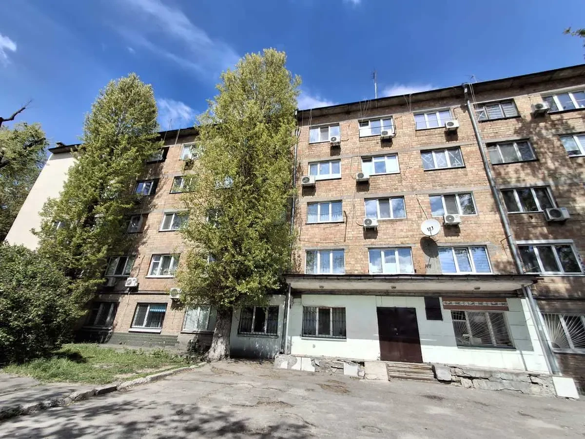 кімната Київ, Печерський, Залізничне 49 10