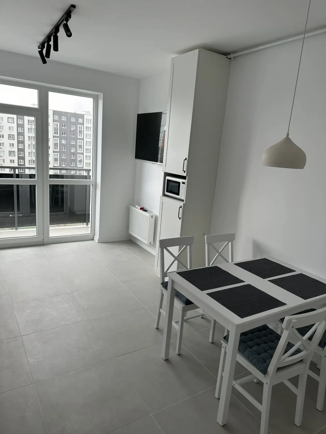 Оренда 1-кім. квартири 50 м.кв., в. Трускавецька 2