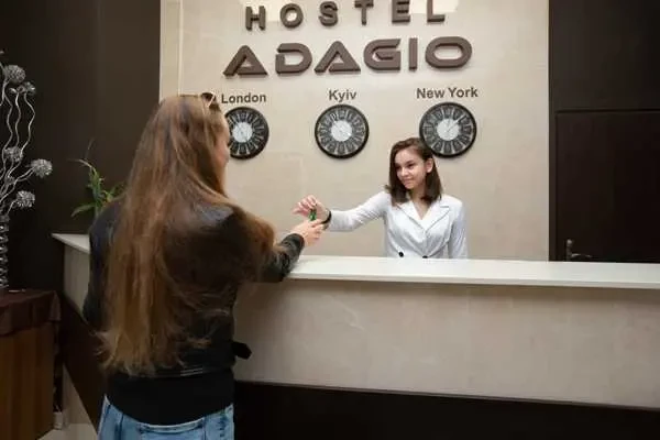кімната Київ, Деснянський, Віскозна 9