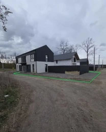 3-к будинок Обухівський, Хотів, Молодіжна 130