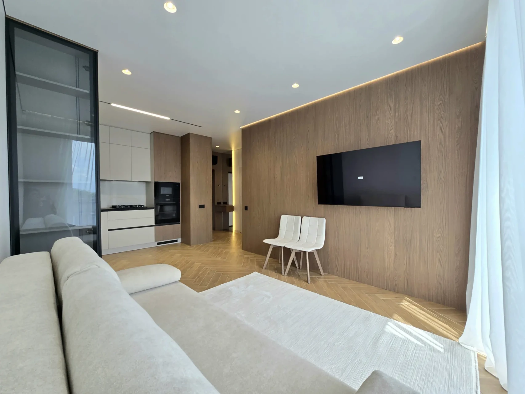 Оренда 1-кім. квартири 45 м.кв., в. В. Великого 3