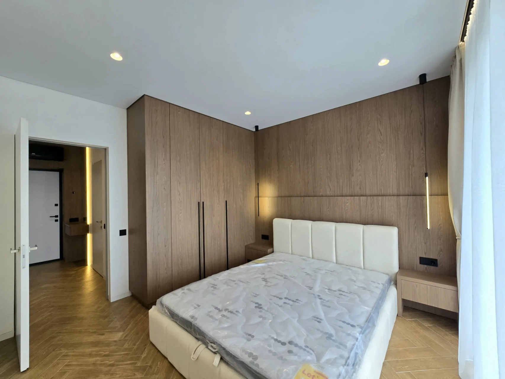 Оренда 1-кім. квартири 45 м.кв., в. В. Великого 4