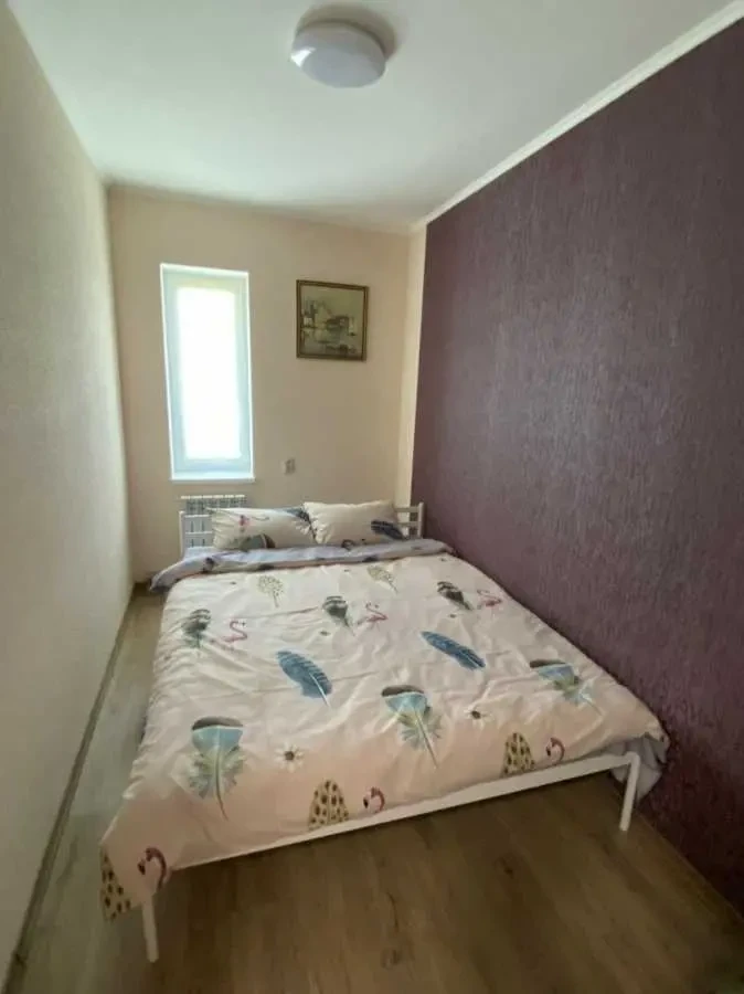 8-к будинок Київ, Деснянський, Карла Маркса 1 11