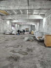 Оренда складу 600 м² Окрема будівля