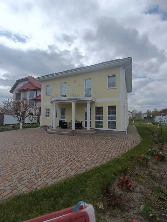 3-к будинок Бориспільський, Петропавлівське, Малинна 9