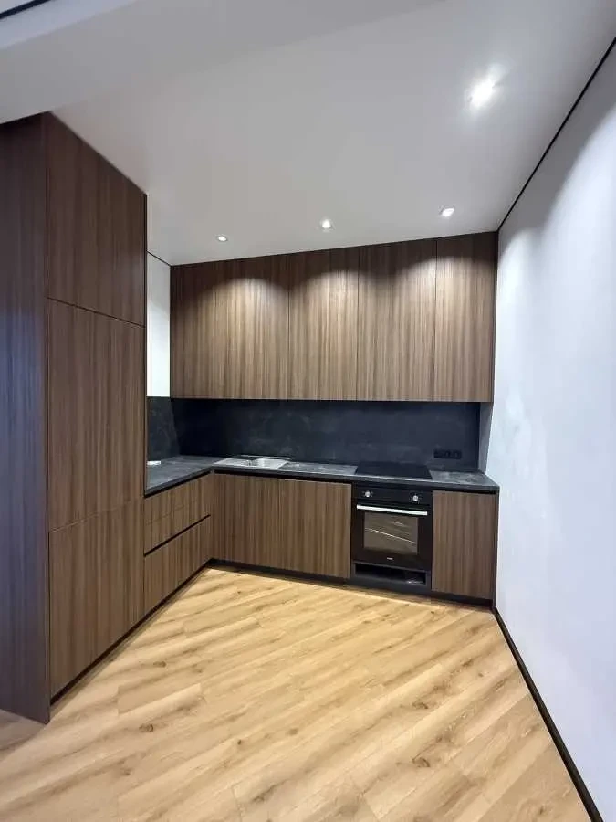 2-к будинок Броварський, Рожівка, Сковороди 17