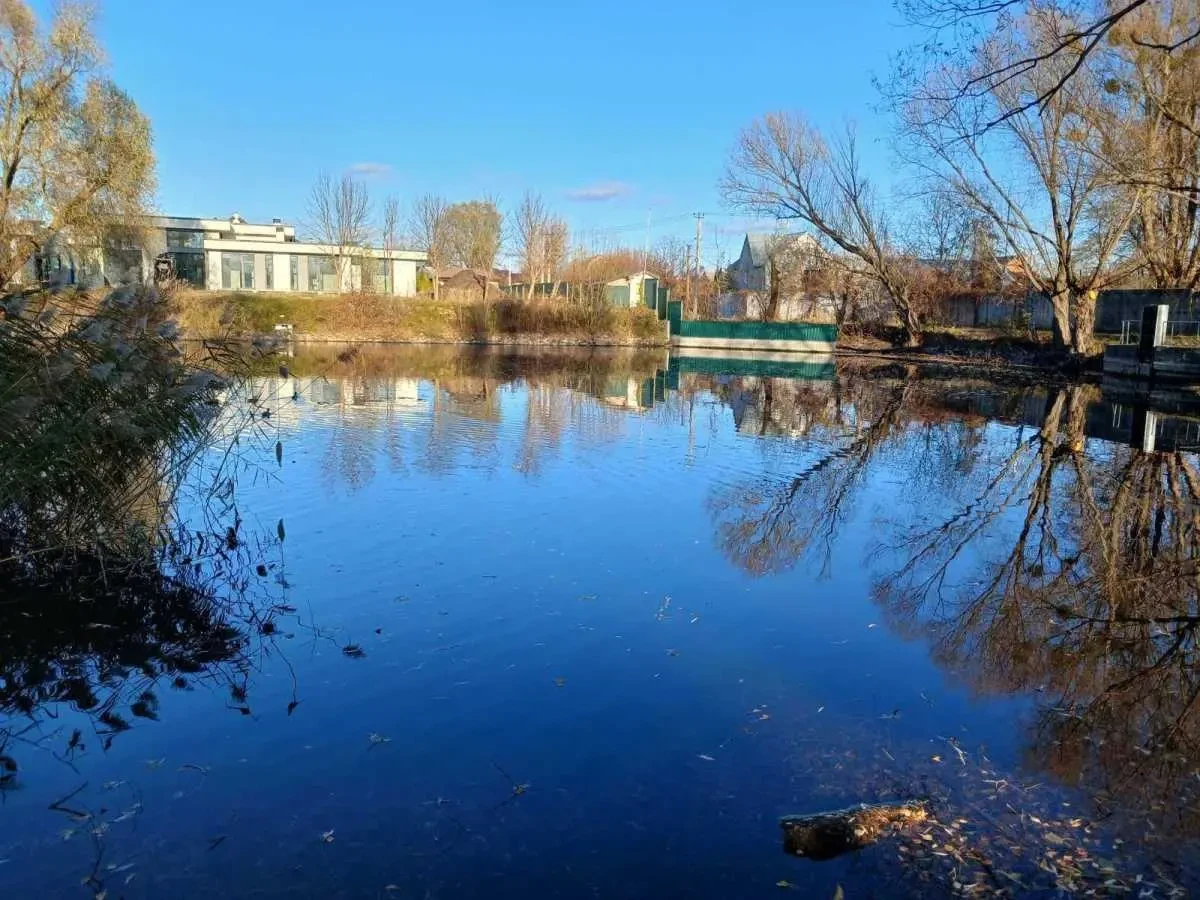 20-к будинок Фастівський, Крушинка, Озерна 2 4