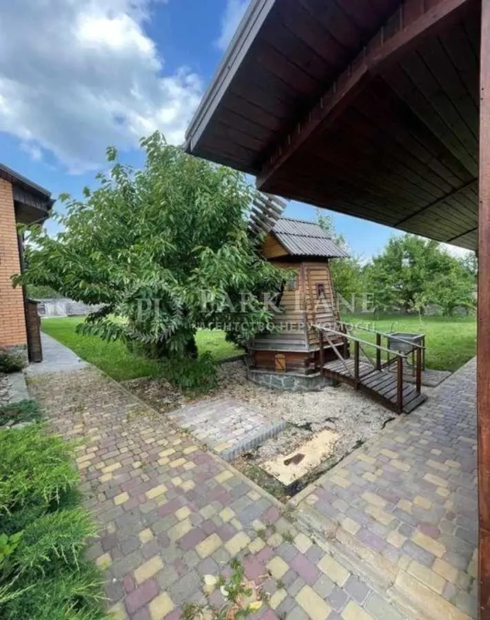 5-к будинок Обухівський, Хотів, Матросова 6