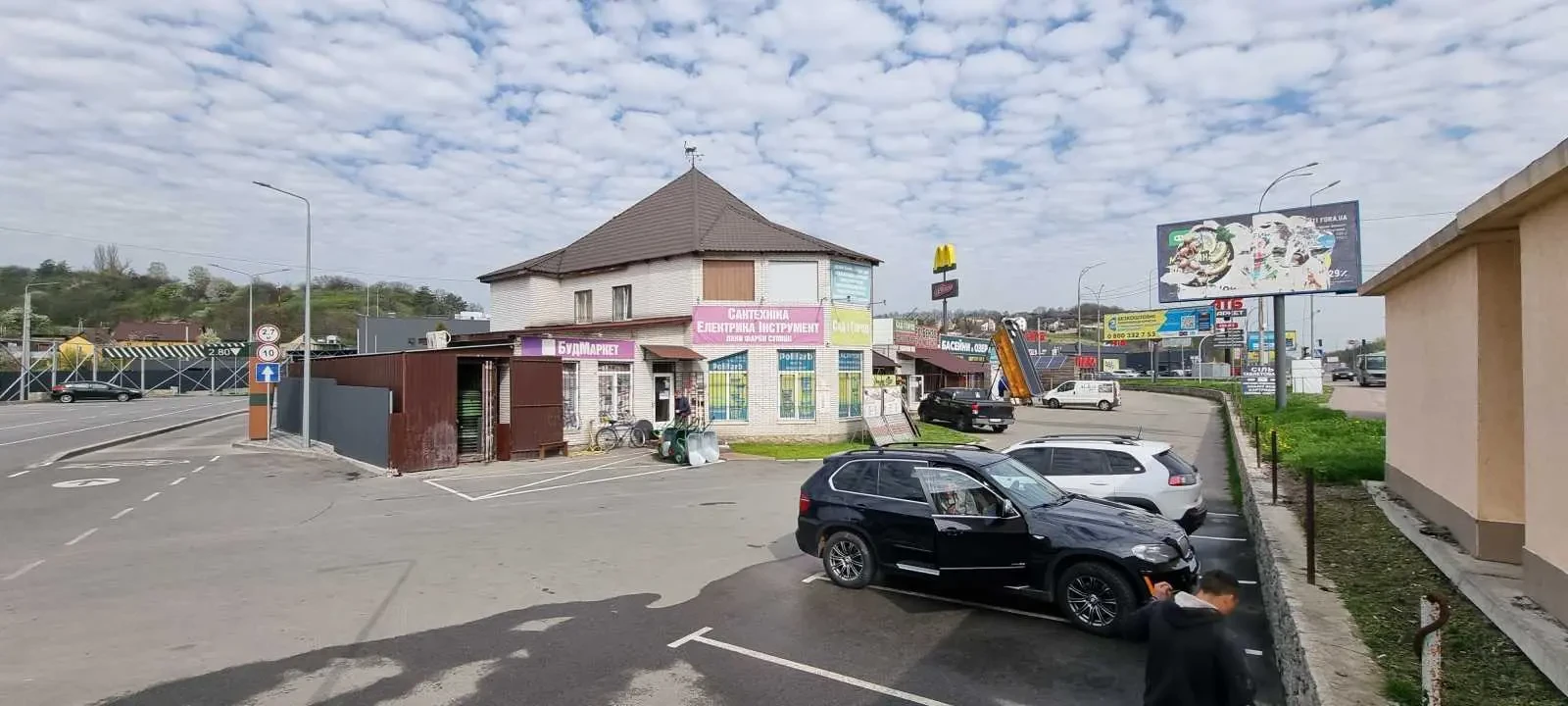 торгові площі Обухівський, Лісники, Родини Рубанів 170Б 22