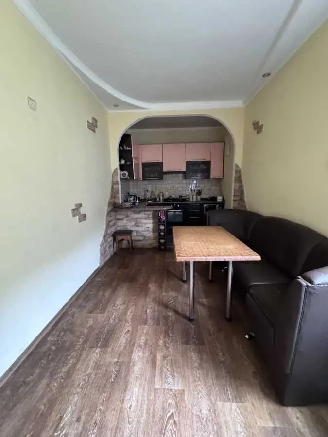 7-к будинок Полтава, Київський, Прямокутний 18