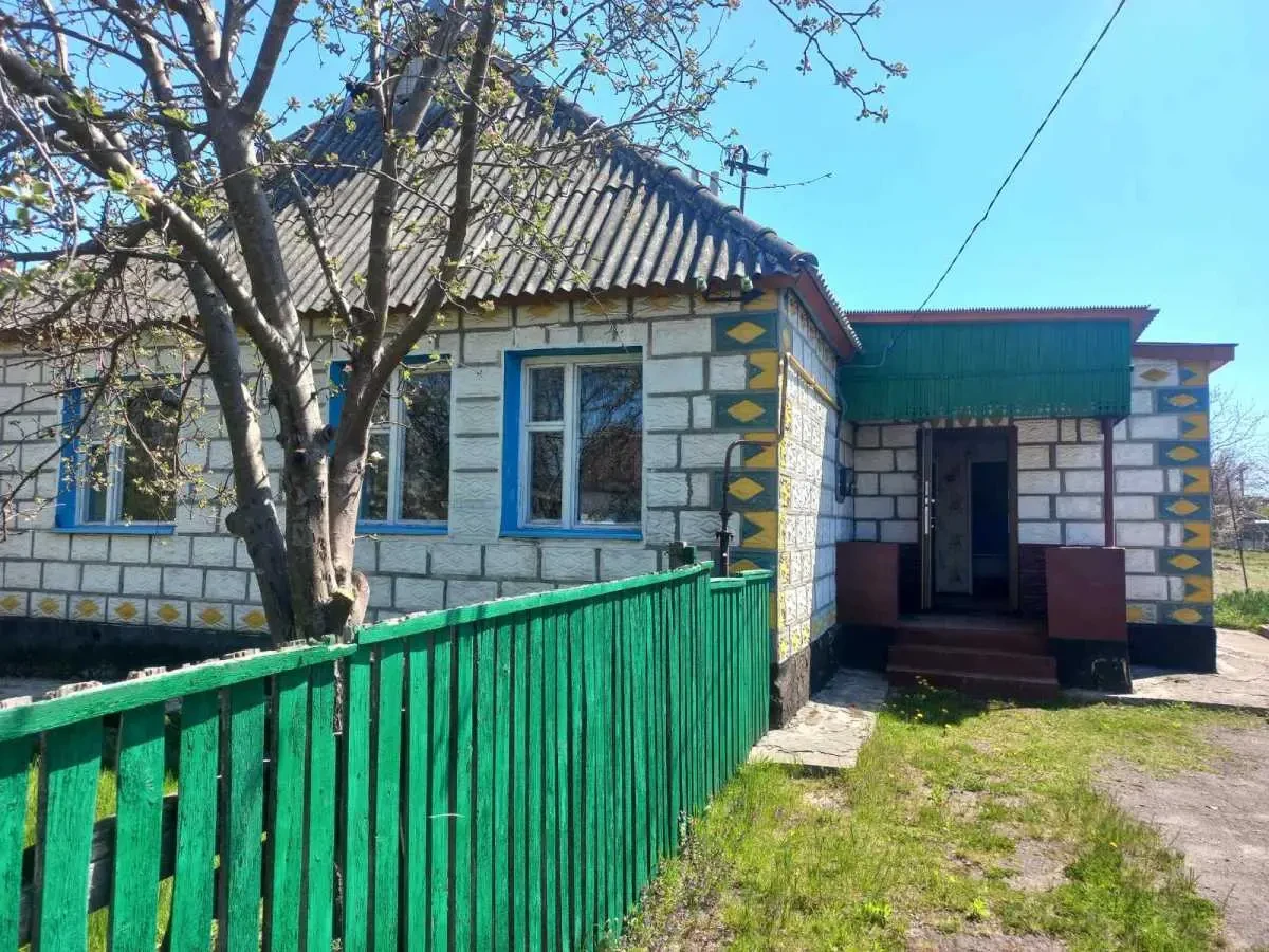 4-к будинок Брусилівський, Брусилів, Садова 3 12