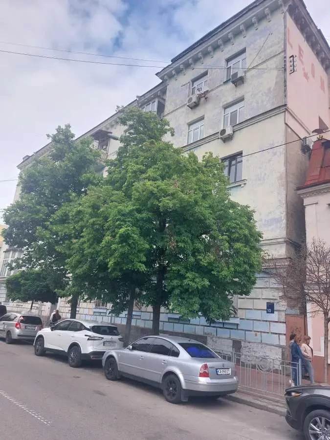 2-к квартира Київ, Подільський, Братська 10 13