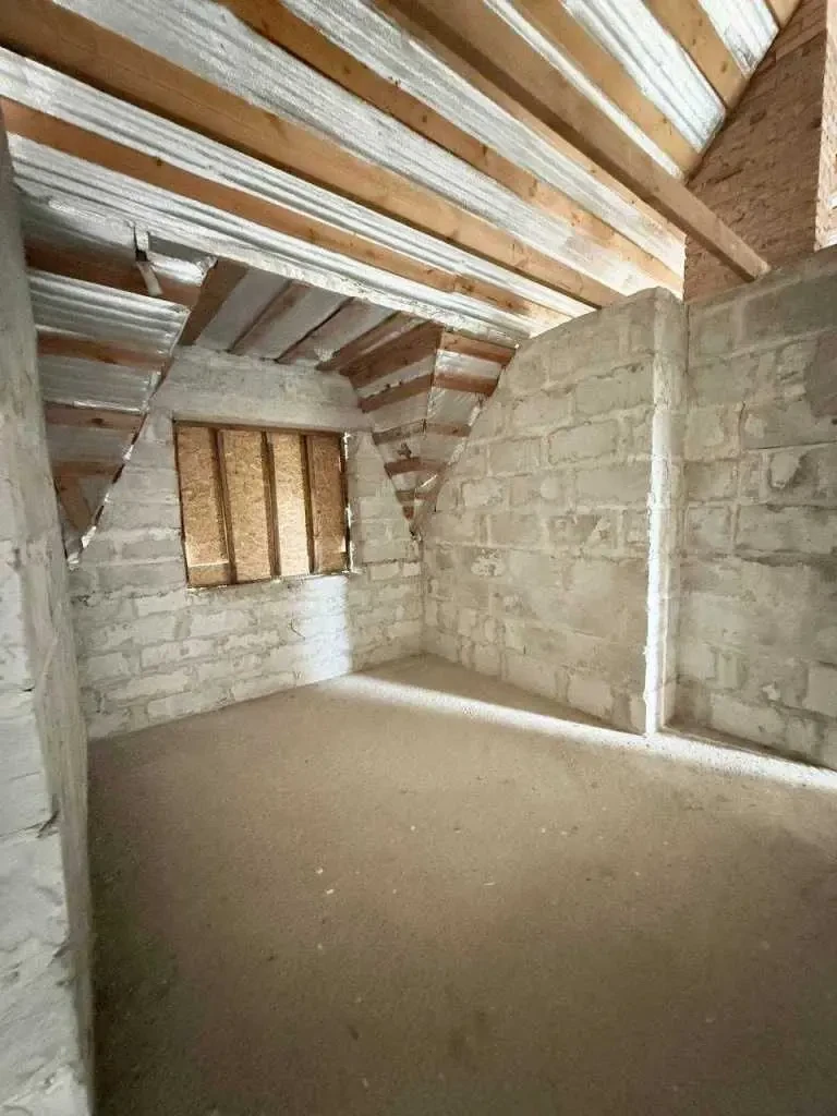 6-к будинок Фастівський, Крушинка, Яблунева 6 8