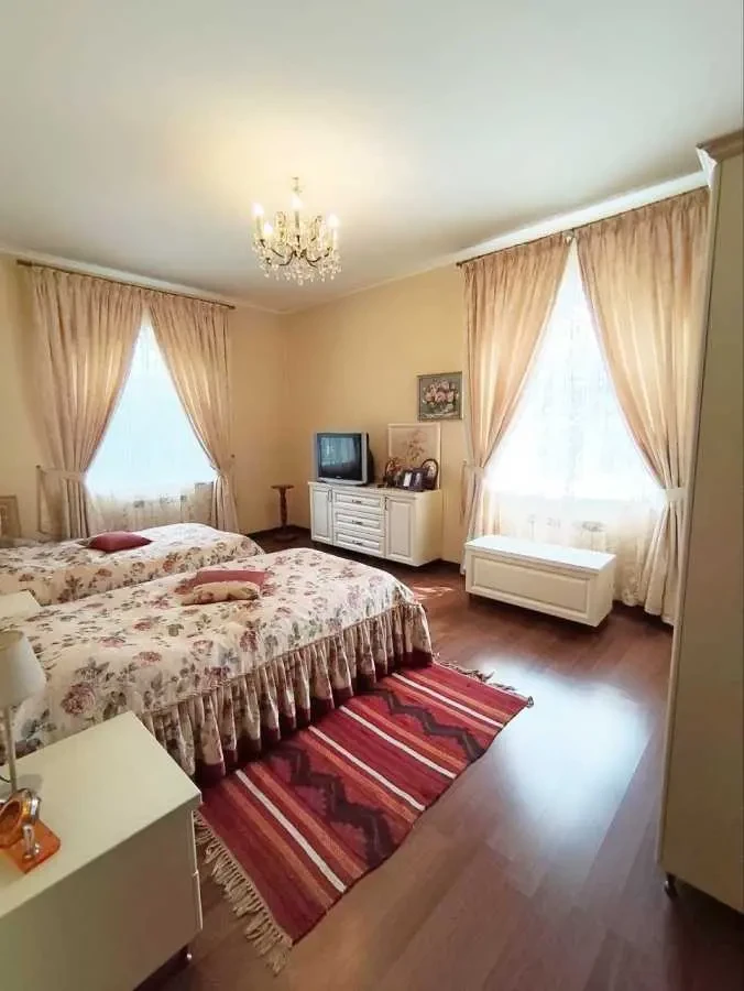 4-к котедж Бориспільський, Щасливе, Врожайна 9