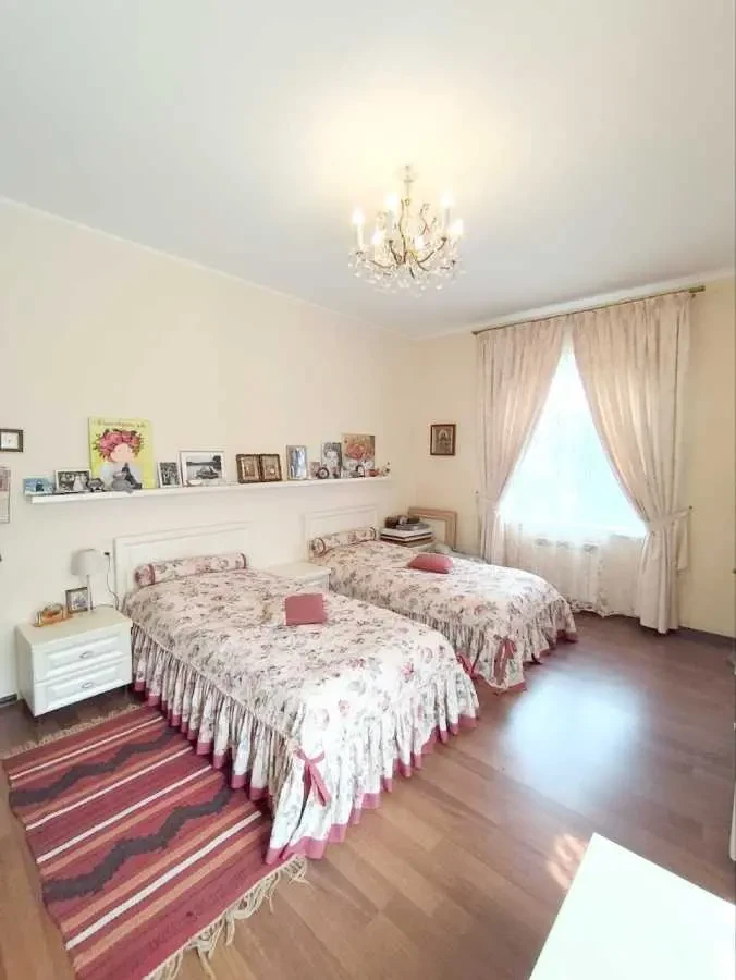 4-к котедж Бориспільський, Щасливе, Врожайна 10