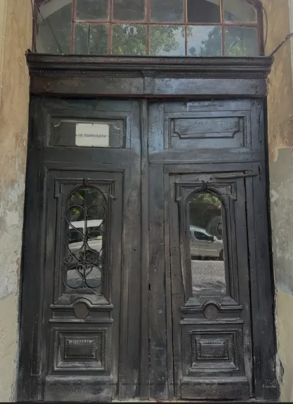 Продаж 2-кім. квартири 42 м.кв., в. комп. Лисенка 6
