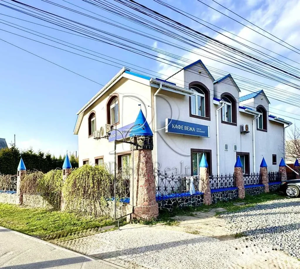 5-к будинок Вишгородський, Нові Петрівці, Свято Покровська вулиця 16