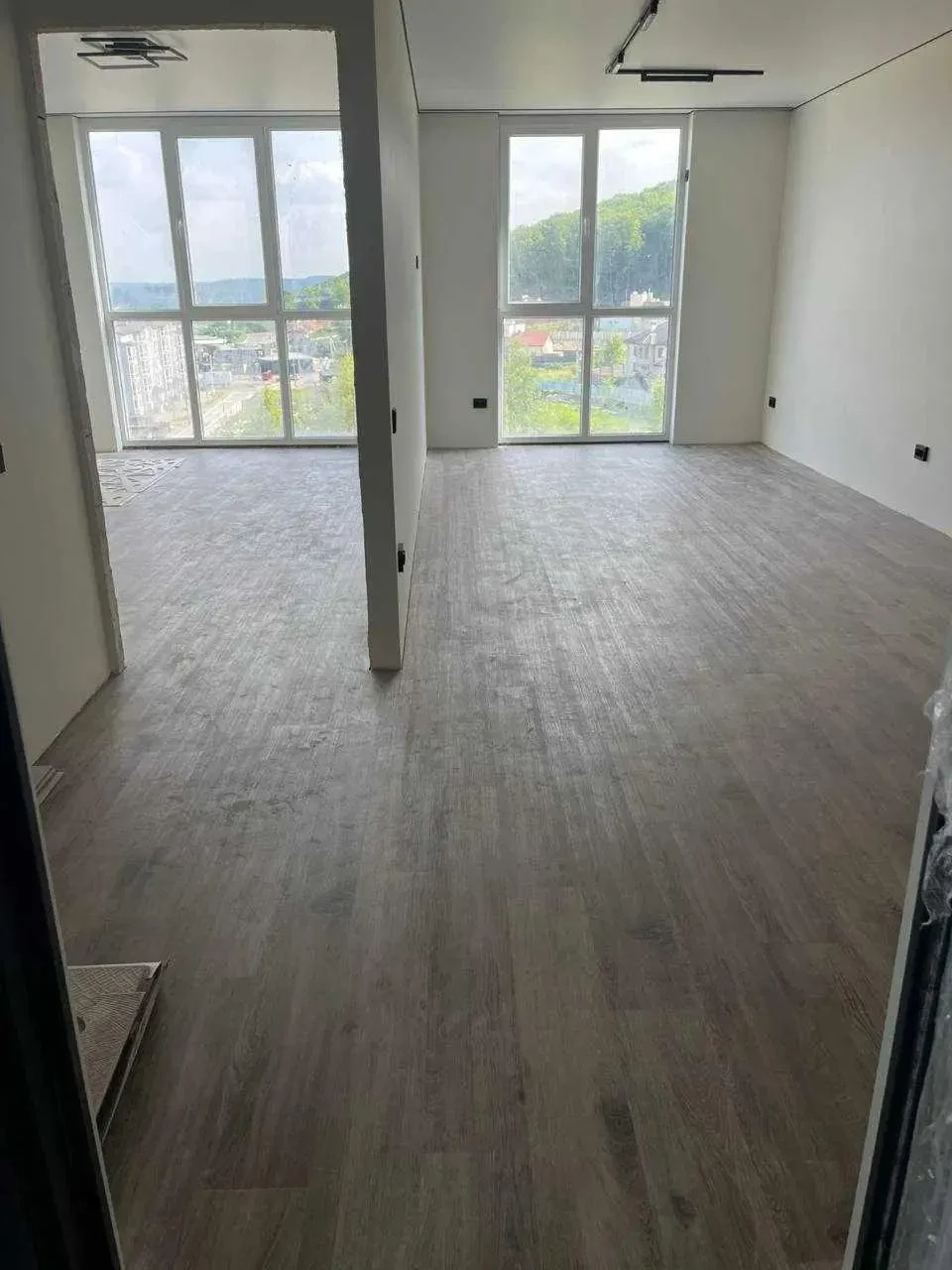 Продаж 1-кімнатна з ремонтом 45/11/20м ЖК ПАРУС COMFORT Винники 86000$ 3