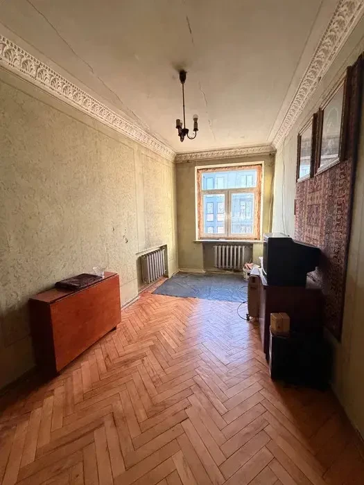 Продаж 2-кім. квартири 55 м.кв., в. М. Вовчка 4