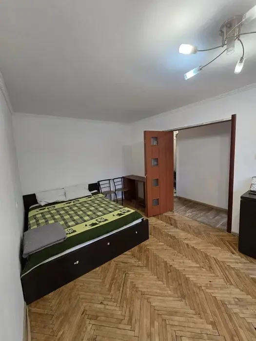 Продаж 2-кім. квартири 45 м.кв., в. Городоцька 2