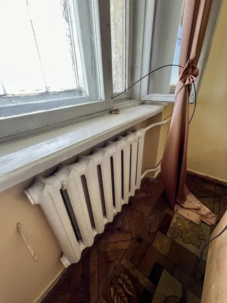 Продаж 1-кім. квартири 37.4 м.кв., в. Б. Грінченка 8