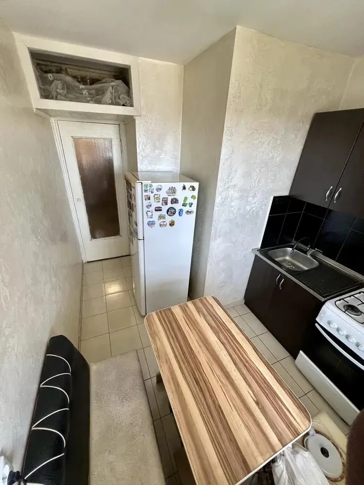 Продаж 1-кім. квартири 37.4 м.кв., в. Б. Грінченка 2