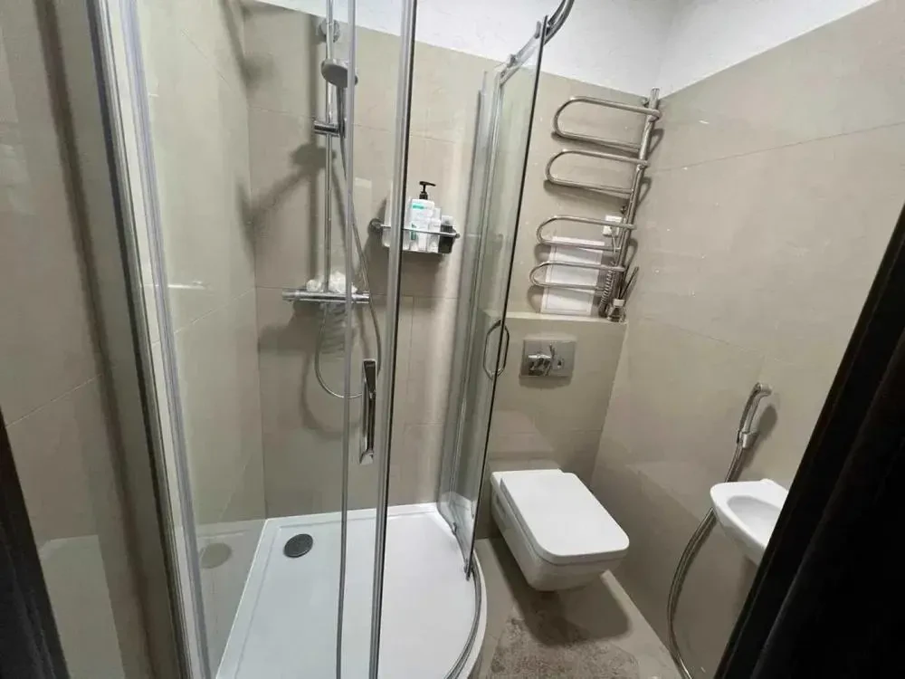 Продаж 2-кім. квартира з ремонтом 75 м.кв. вул. Мечникова 187999$ 9