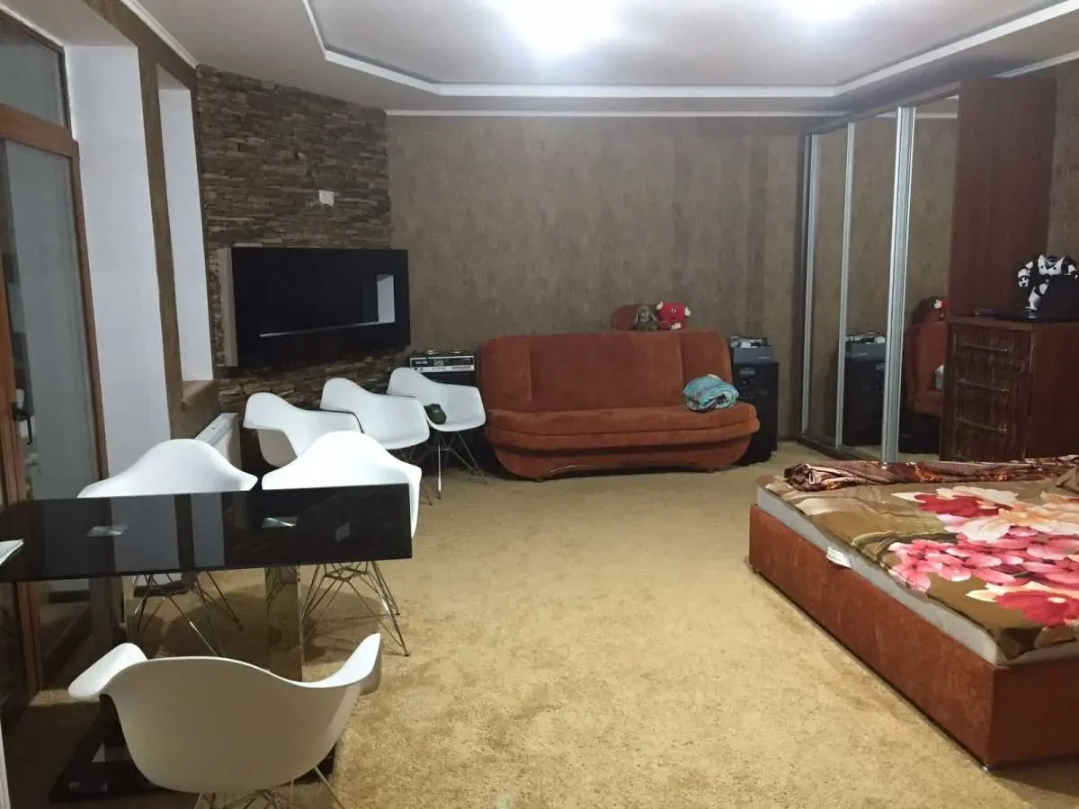 10-к будинок Київ, Дарницький, Завальна 11