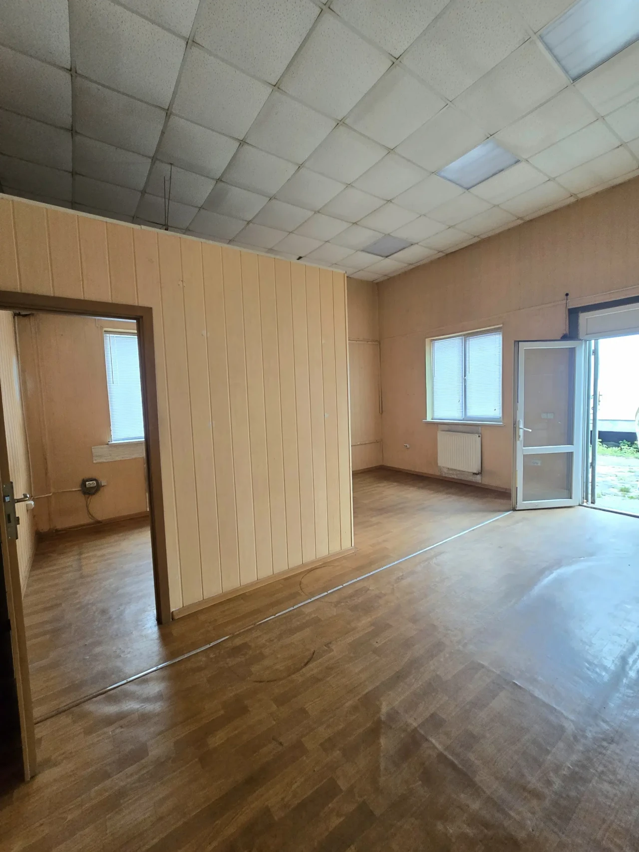 Оренда приміщ. 95 м.кв., в. Пластова