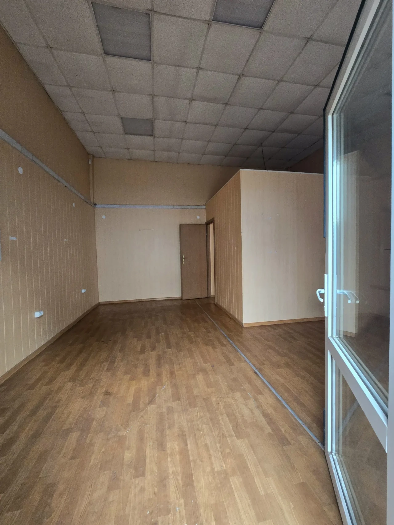 Оренда приміщ. 95 м.кв., в. Пластова 2