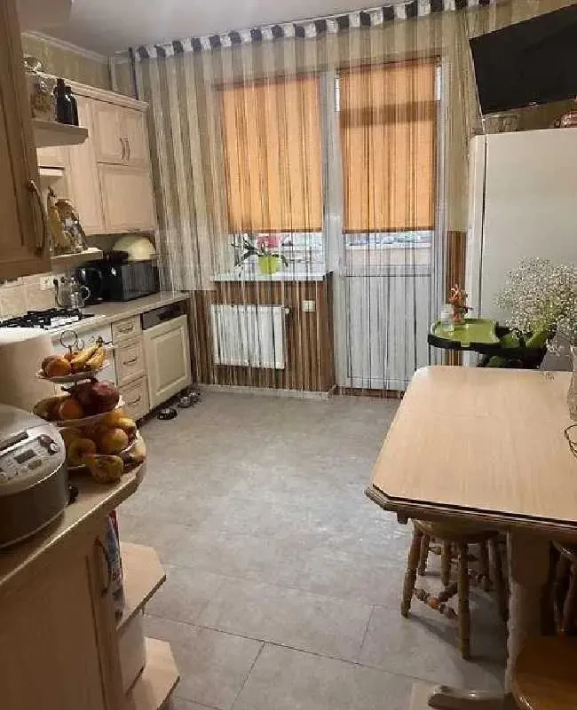 Продаж 2-кім квартири 61 м.кв., Винники вул В. Івасюка 104999$ 7