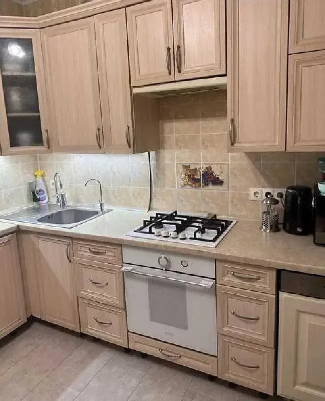 Продаж 2-кім квартири 61 м.кв., Винники вул В. Івасюка 104999$ 9