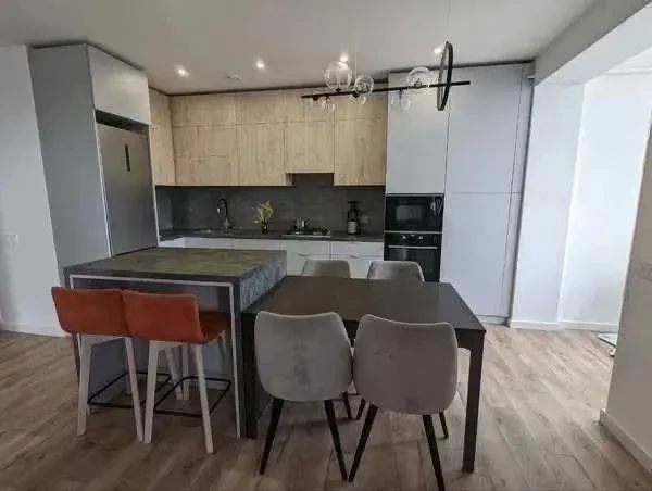 Продаж 2-кім. квартира з ремонтом 81 м.кв ЖК Галицький Лев 159999$ 4