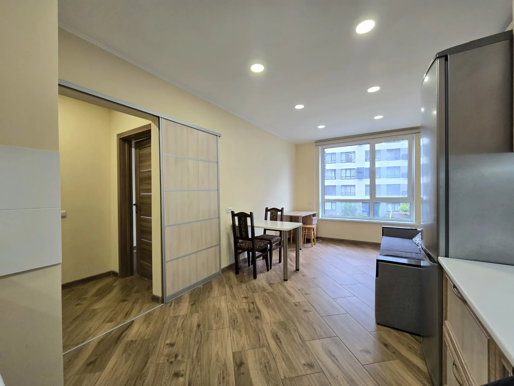 Оренда 1-кім. квартири 40 м.кв., в. Замарстинівська 5