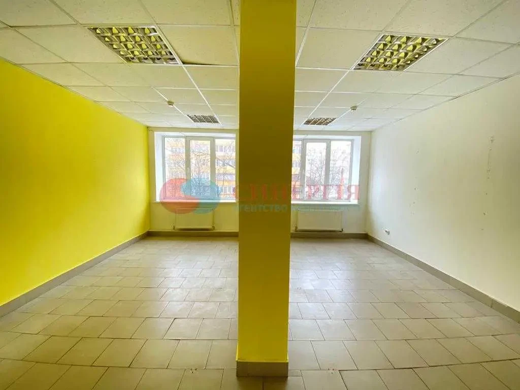 торгові площі Київ, Оболонський, Героїв Сталінграду 65 9