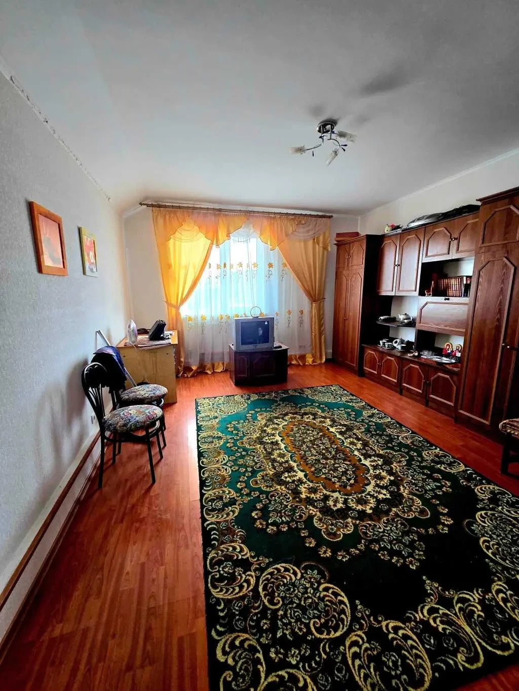 2-к квартира Білоцерківський, Володарка, Армійський 6