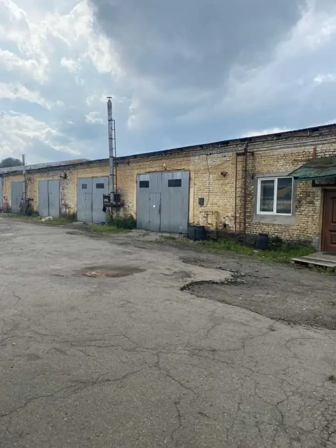 склади Борислав, Братів Лисиків 13