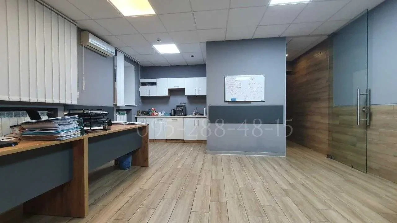 офісне приміщення Київ, Печерський, Лесі Українки 10а 18