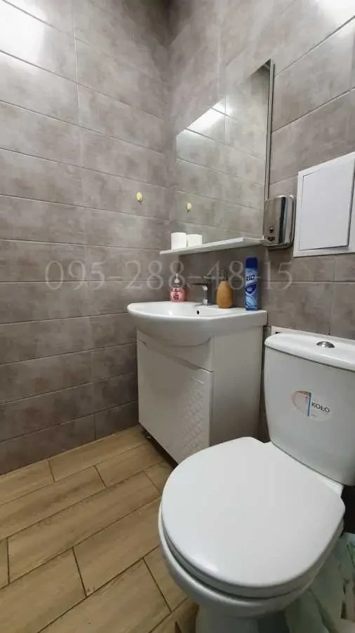 офісне приміщення Київ, Печерський, Лесі Українки 10а 19