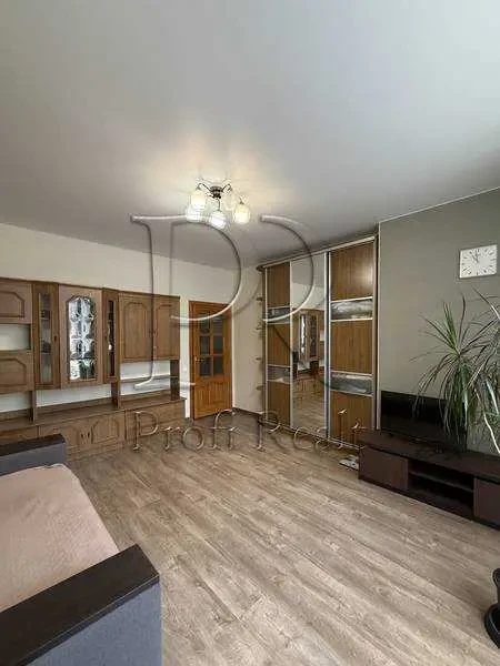 2-к квартира Броварський, Бровари, Чорних Запорожців вулиця 57 5