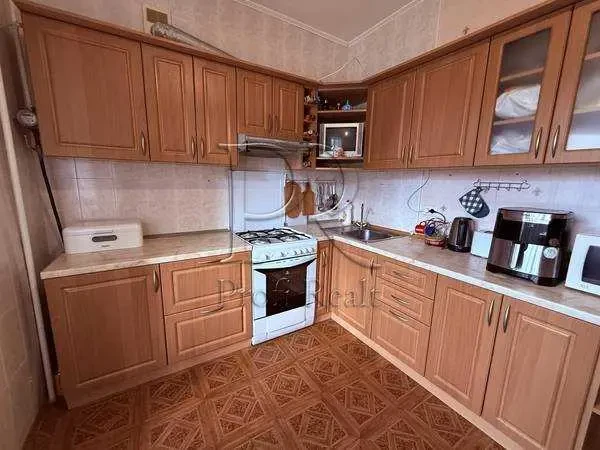 2-к квартира Броварський, Бровари, Чорних Запорожців вулиця 57 8