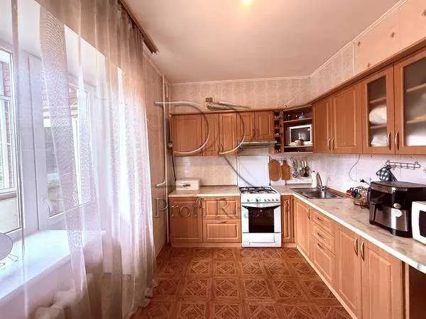 2-к квартира Броварський, Бровари, Чорних Запорожців вулиця 57 10