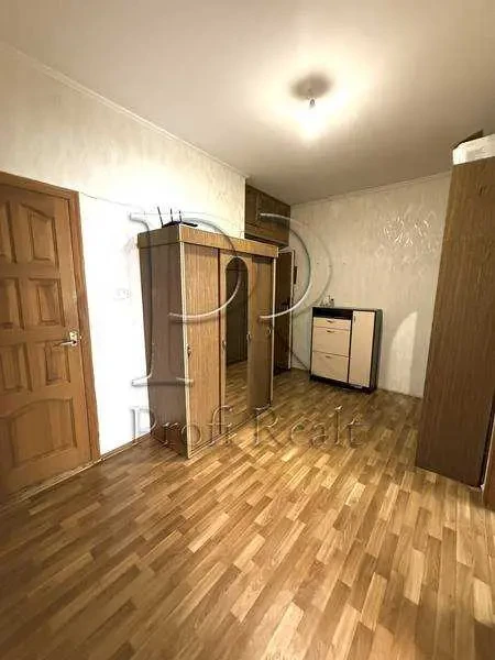 2-к квартира Броварський, Бровари, Чорних Запорожців вулиця 57 12