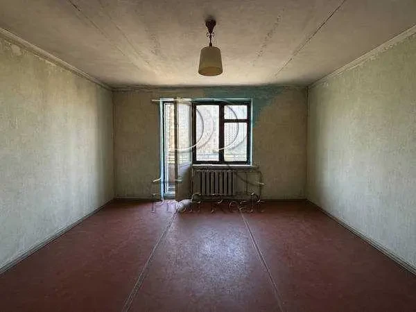 3-к квартира Київ, Голосіївський, Голосіївський 25